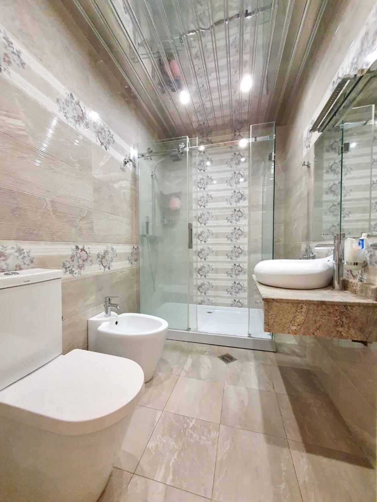 Роскошная Двухуровневая Квартира Luxurious Duplex Apartment Jereván Kültér fotó